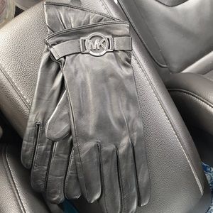 Michael Kors leather gloves